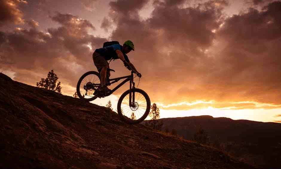 How to Build Cycling Stamina with Proper Nutrition, Training, and Recovery Techniques